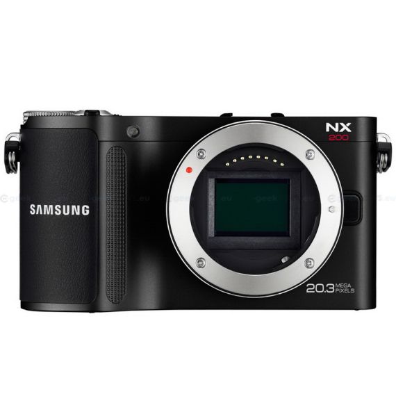 NX200 20.3 Megapixel Compact System Camera, 2 image NX200 20.3 Megapixel Compact System Camera, 2 image